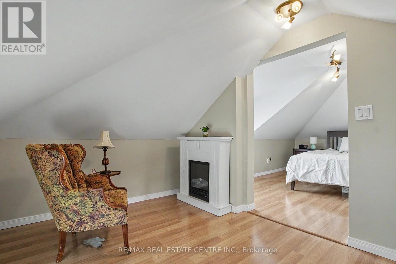 123 NORFOLK AVENUE - 17