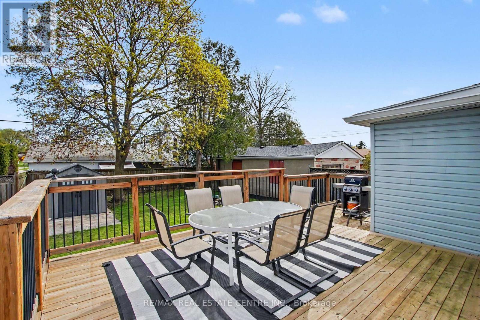 123 NORFOLK AVENUE - 22