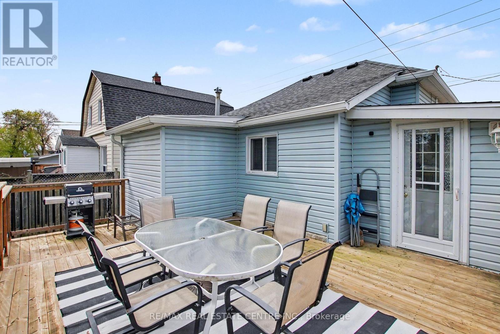 123 NORFOLK AVENUE - 23