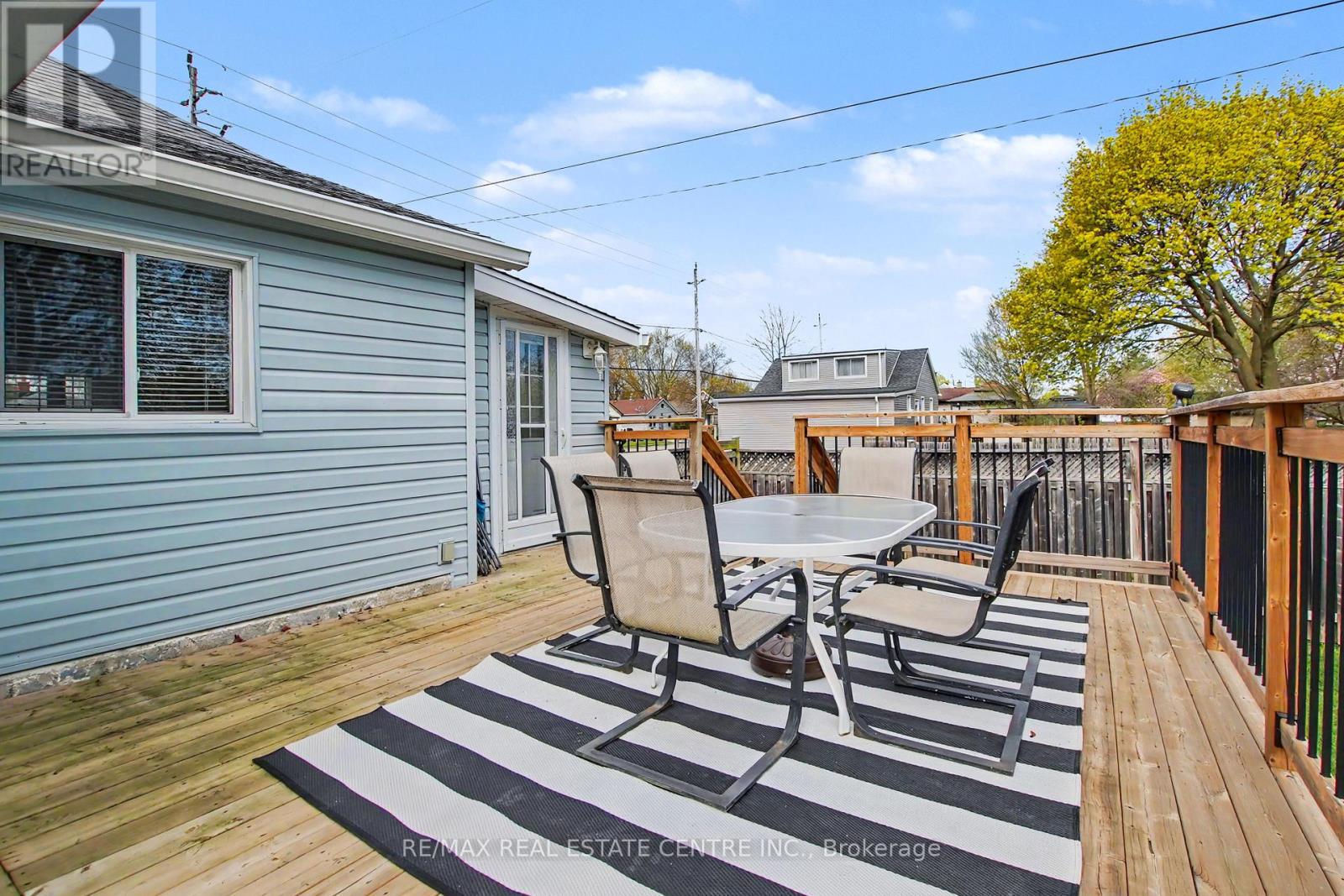 123 NORFOLK AVENUE - 24