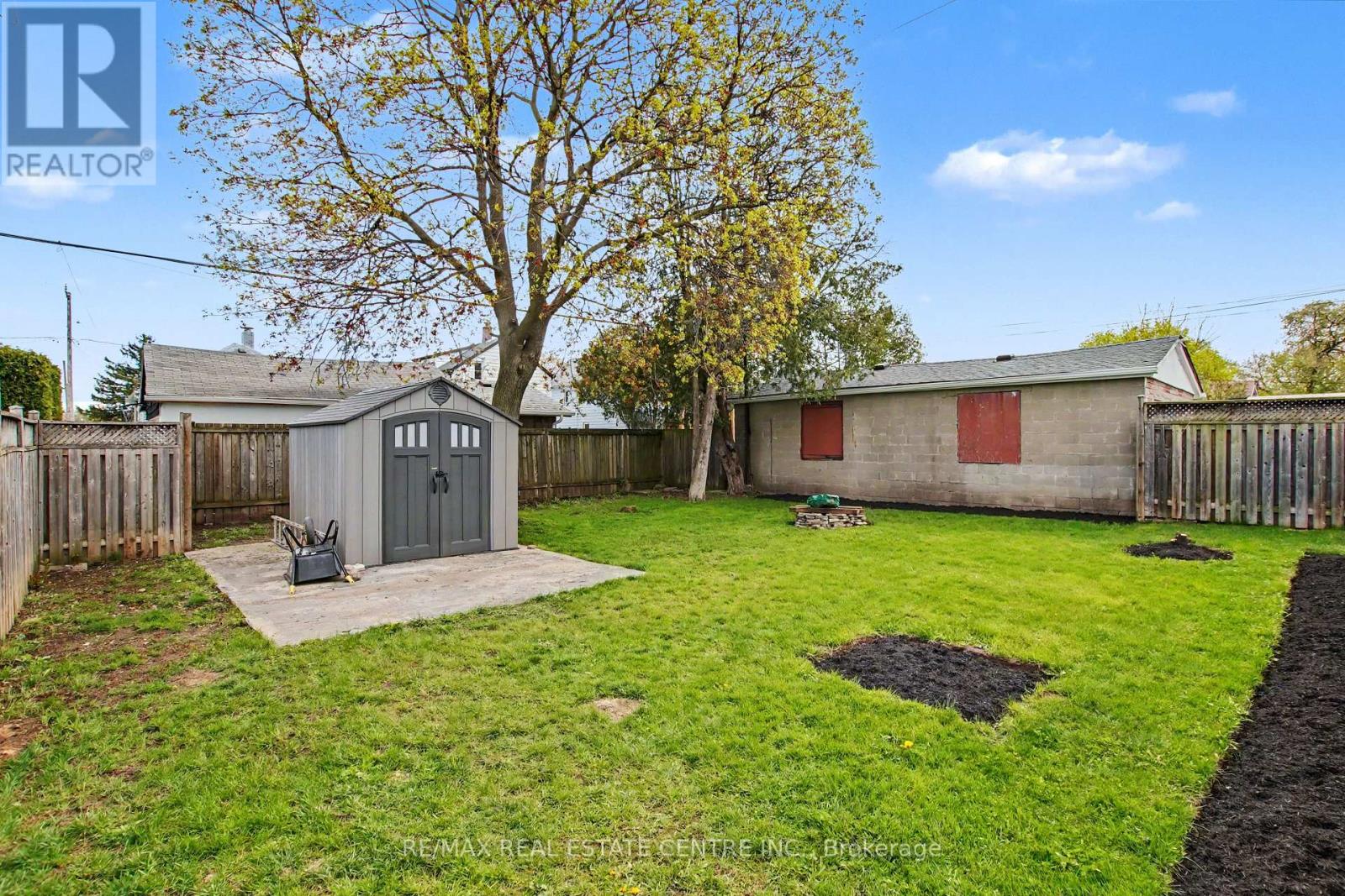 123 NORFOLK AVENUE - 25