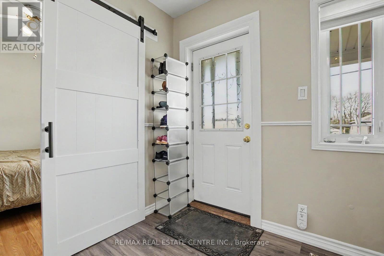 123 NORFOLK AVENUE - 4