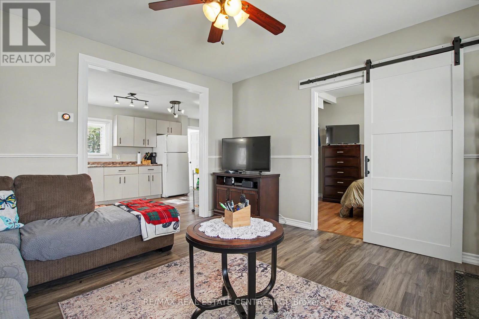 123 NORFOLK AVENUE - 6