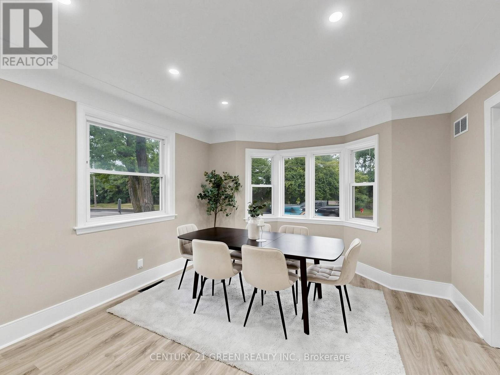 87 FENNELL AVENUE W - 10