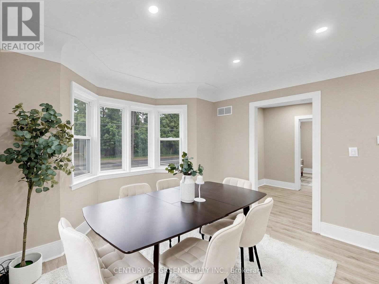 87 FENNELL AVENUE W - 11