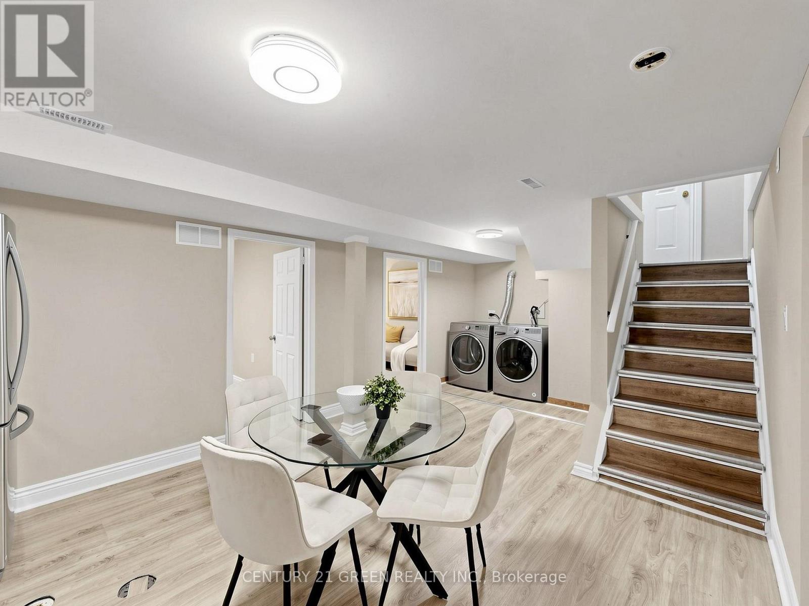 87 FENNELL AVENUE W - 34