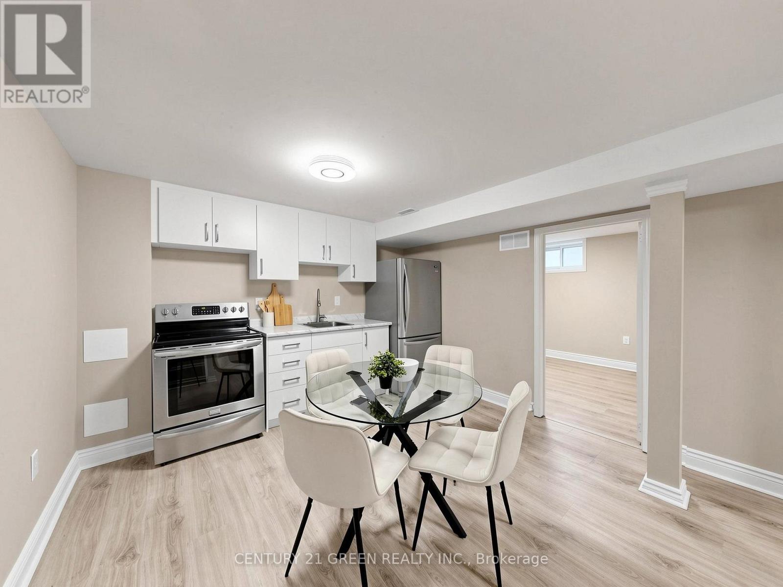 87 FENNELL AVENUE W - 35