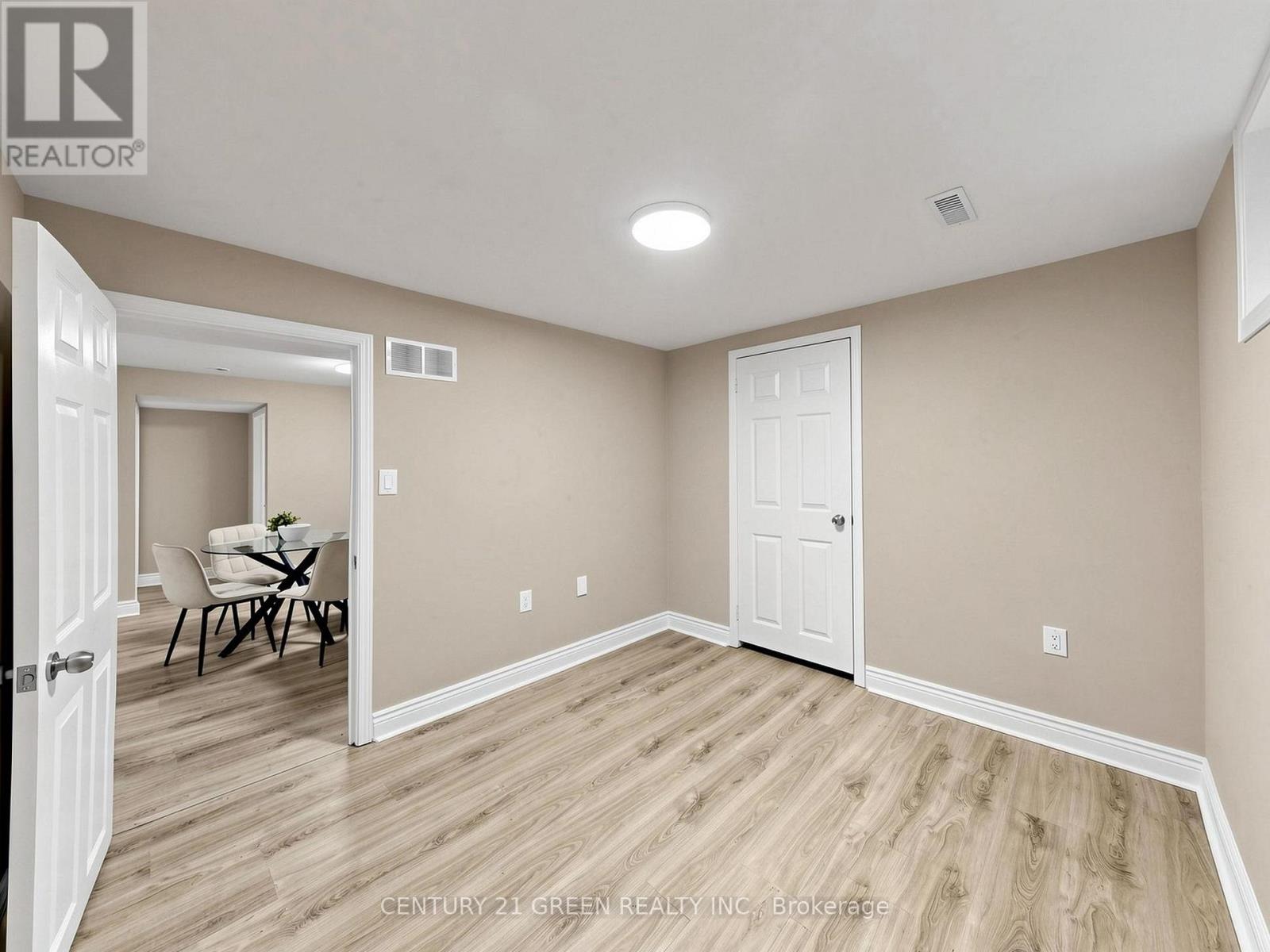87 FENNELL AVENUE W - 41