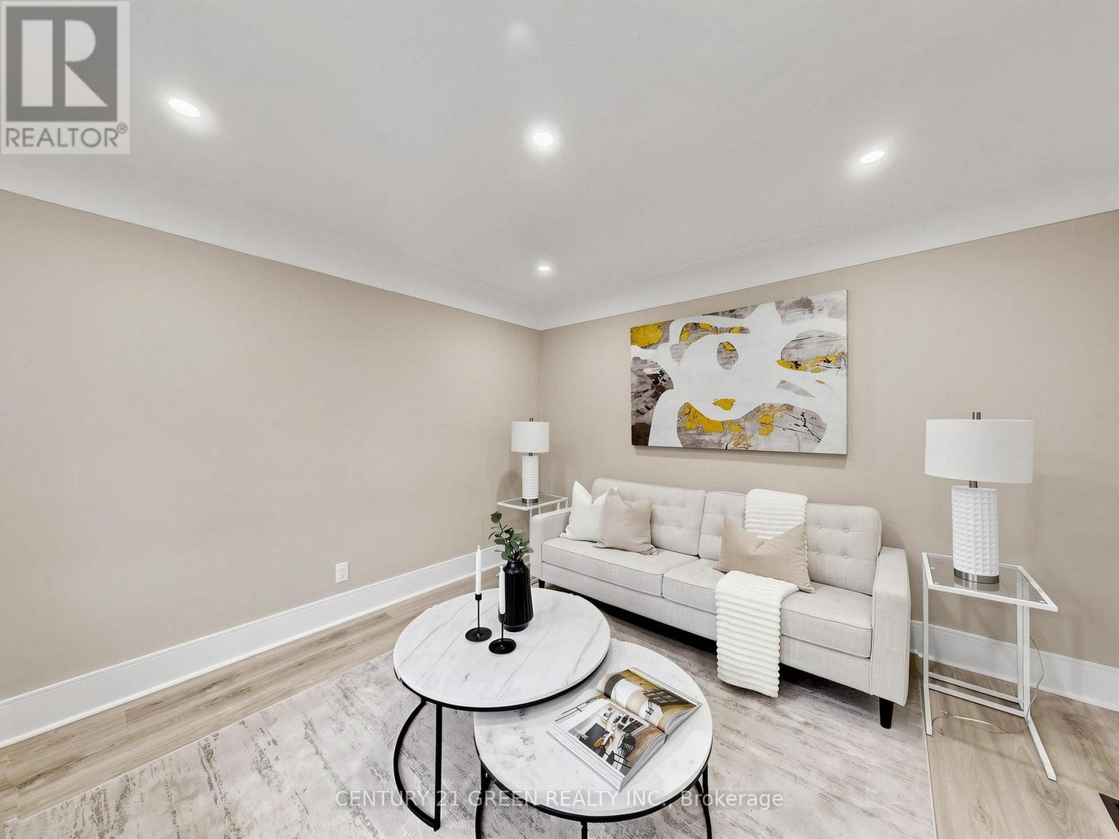 87 FENNELL AVENUE W - 7