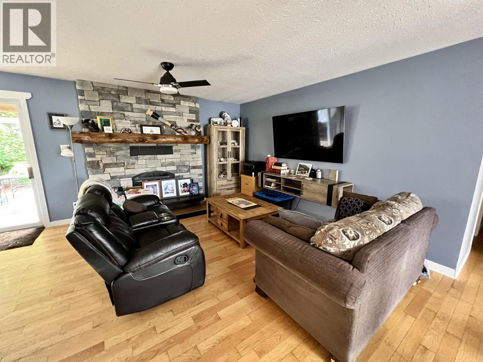 3308 JOHNSTONE STREET - 9