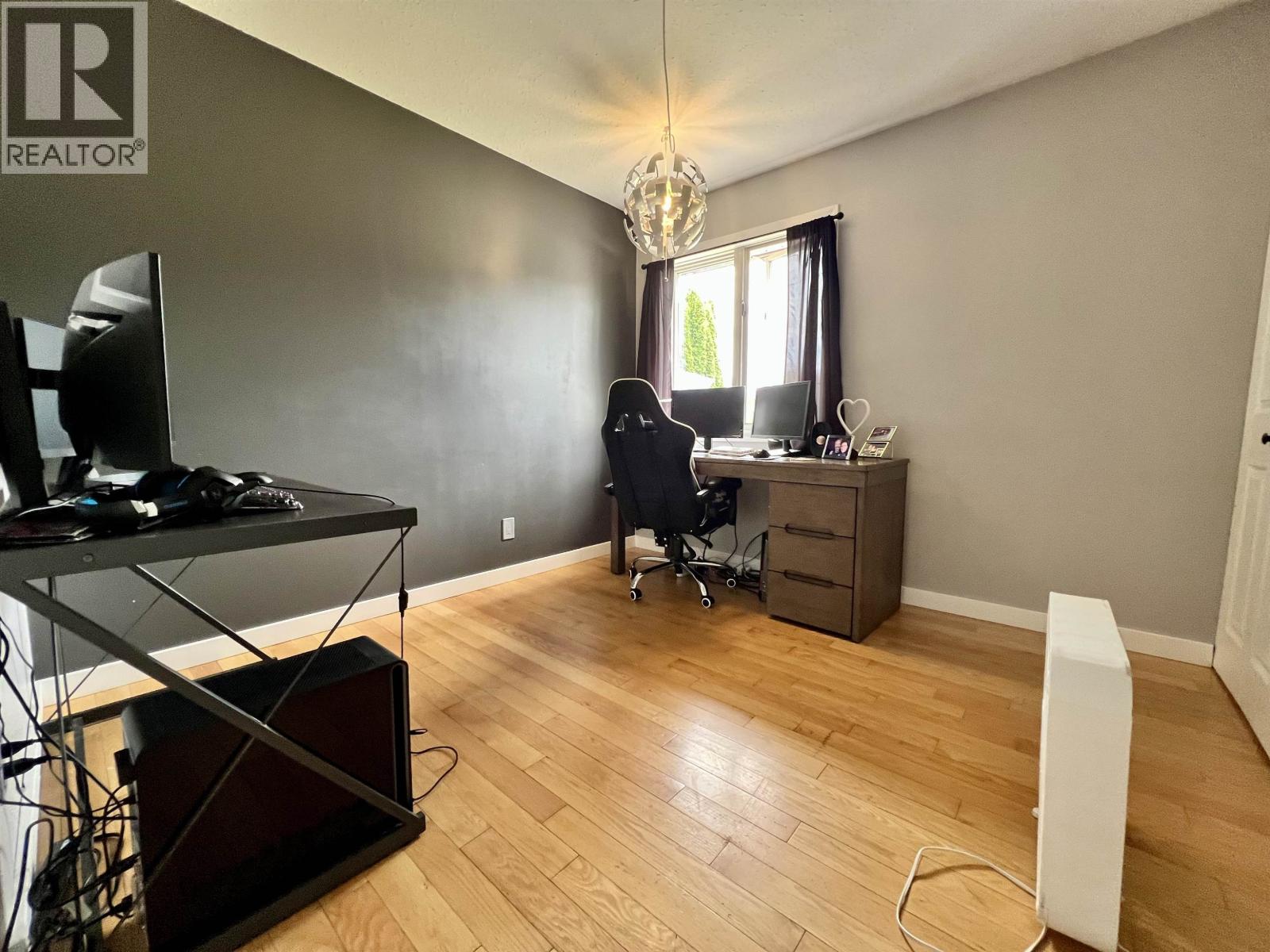 3308 JOHNSTONE STREET - 15