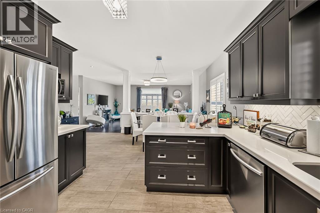 8165 TWENTY Road E - 12