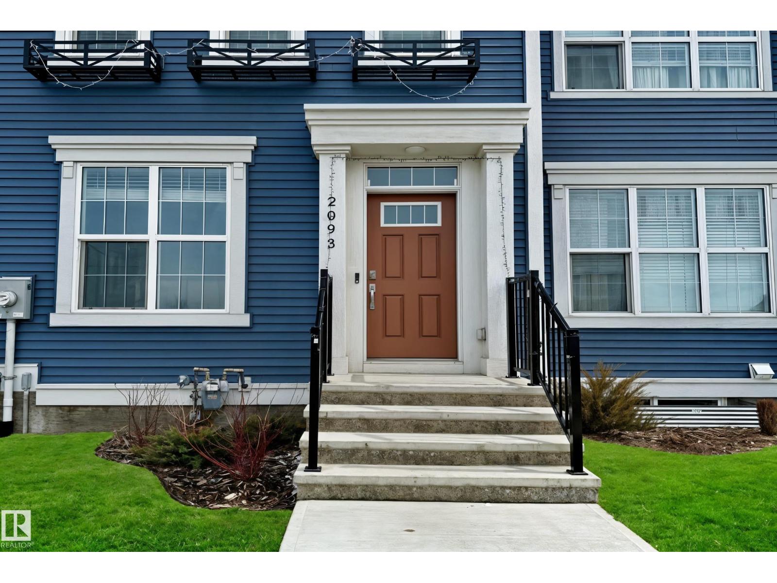 2093 MAPLE RD NW - 2