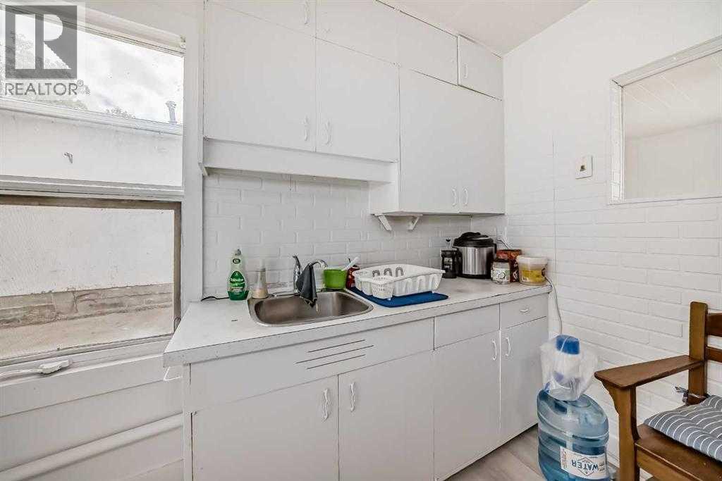 4734 50 Street - 21