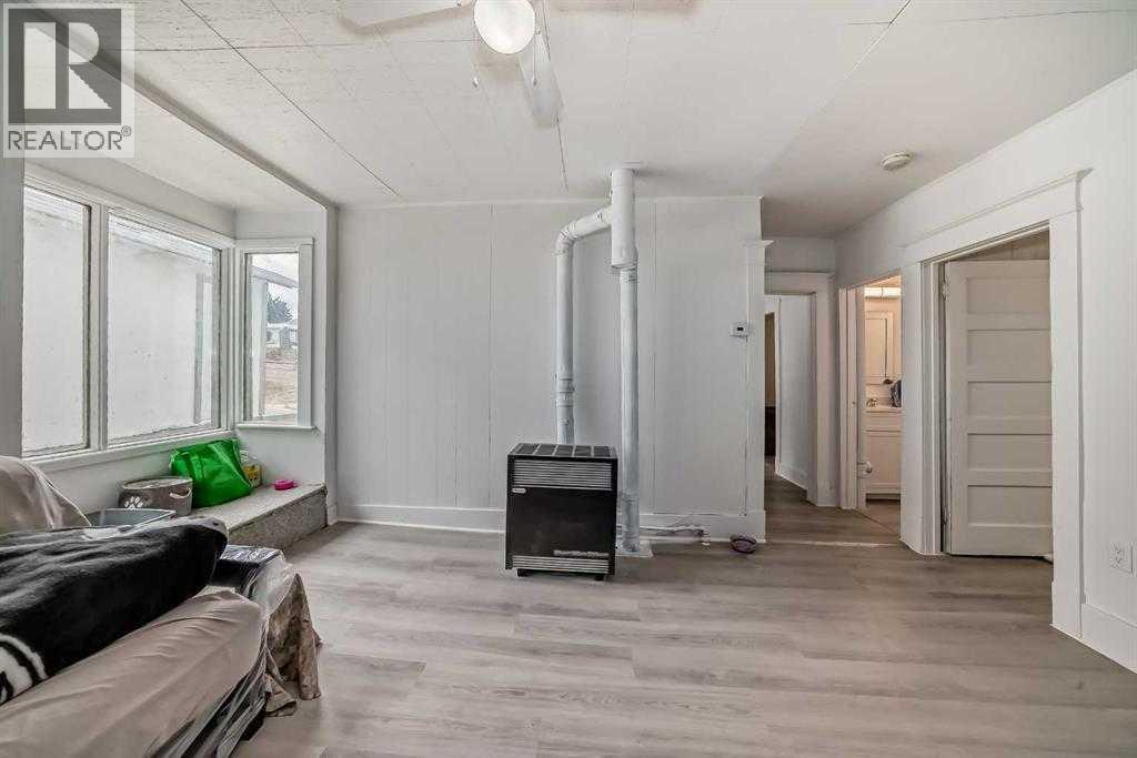 4734 50 Street - 11
