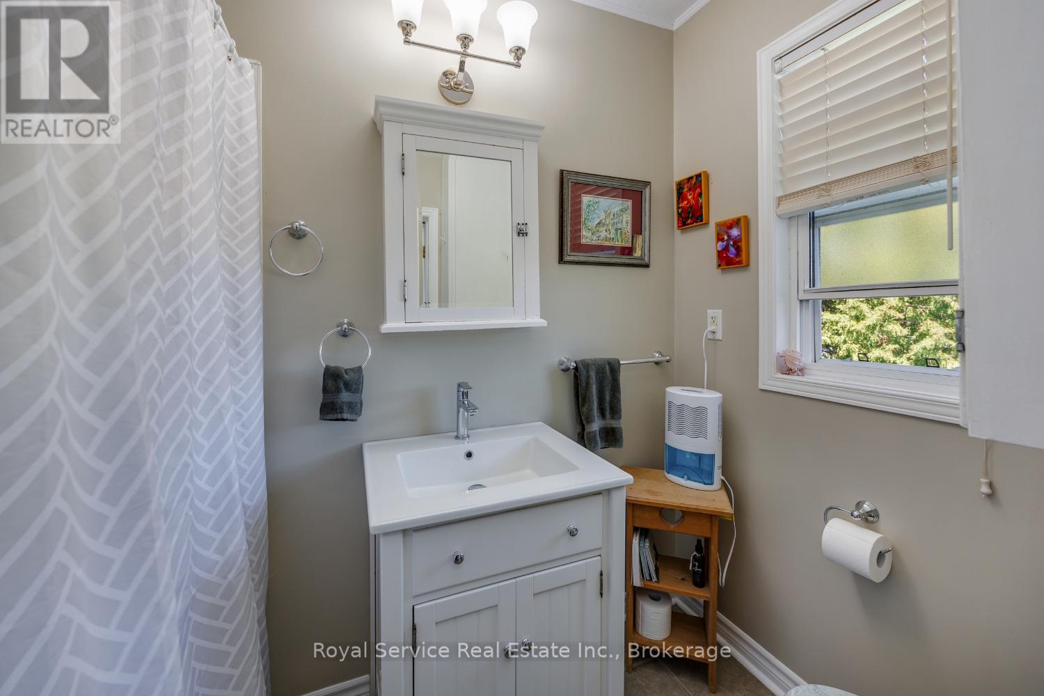 210 SHELBOURNE STREET - 18
