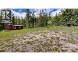 2660 95 Highway, Brisco, BC V0A1B0 Photo 33