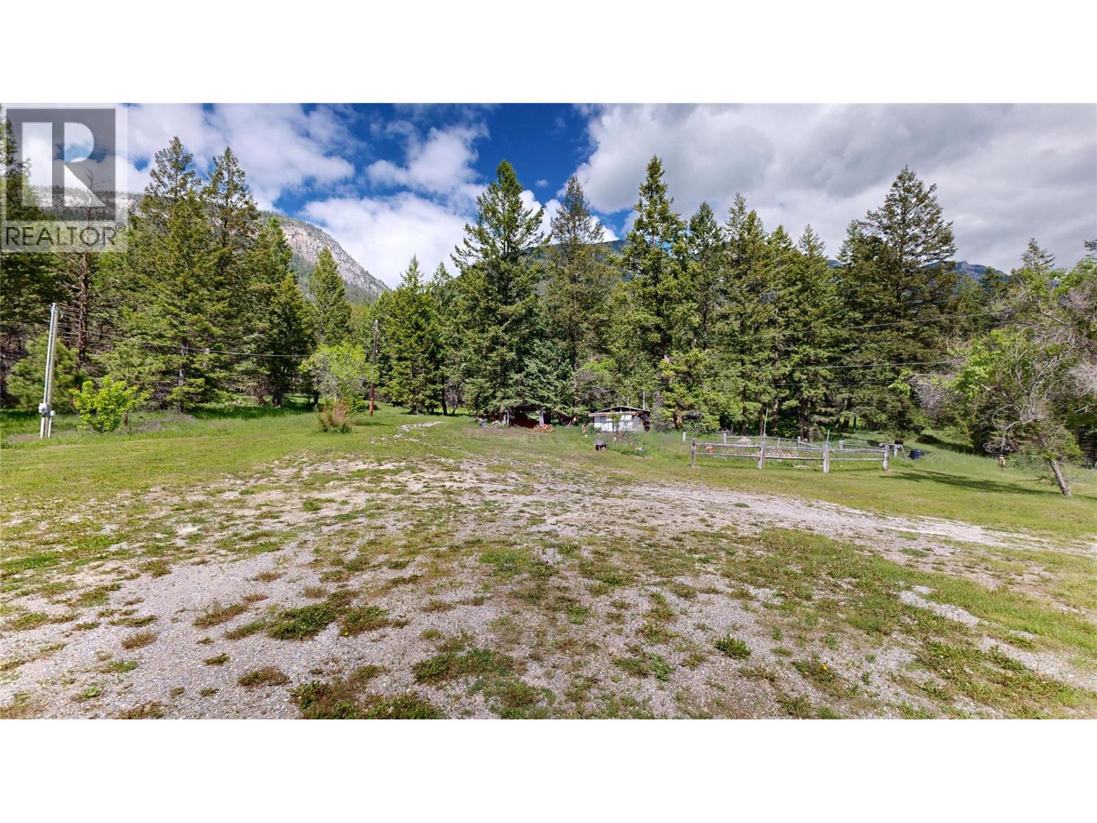 2660 95 Highway - 42