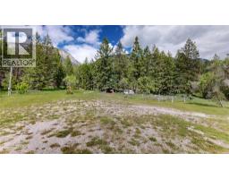 2660 95 Highway, Brisco, BC V0A1B0 Photo 42