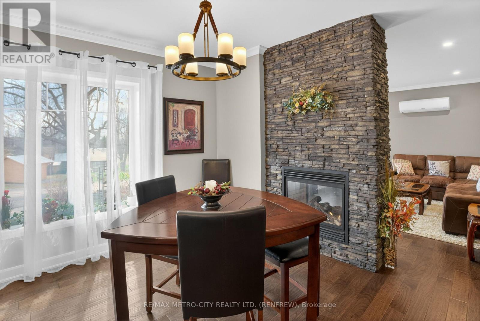 19 PALLEN ROAD - 12