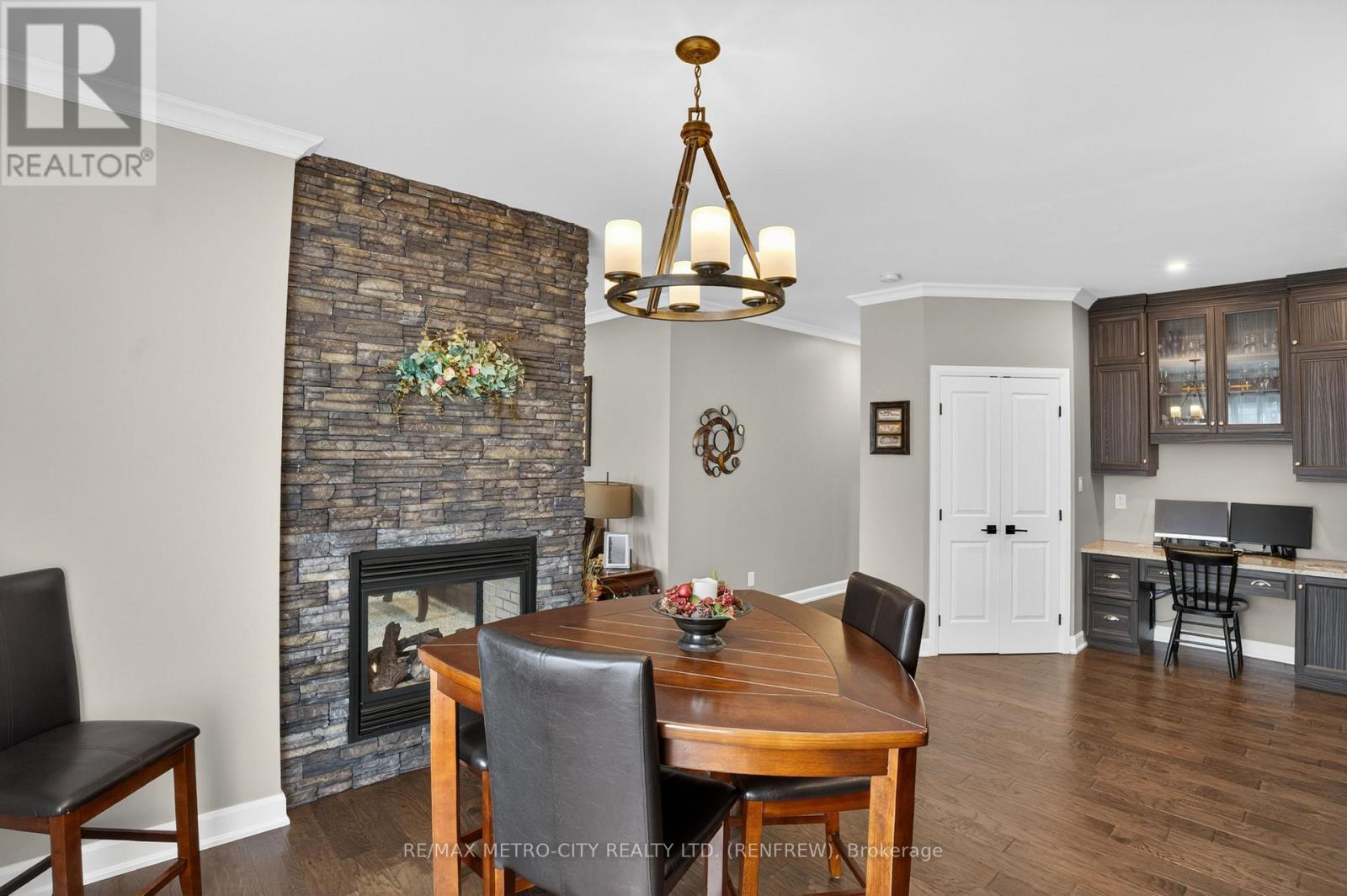 19 PALLEN ROAD - 5