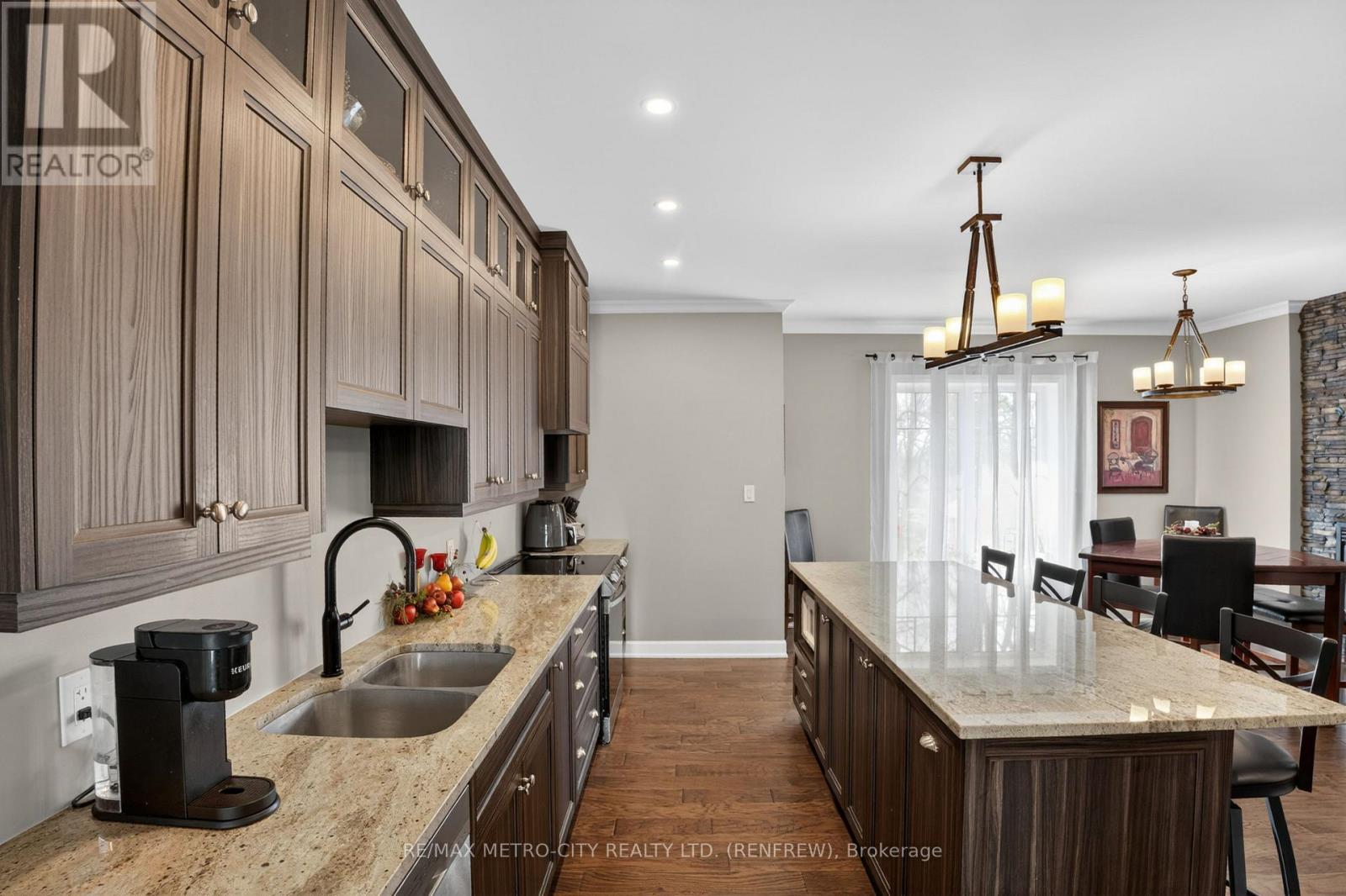 19 PALLEN ROAD - 7