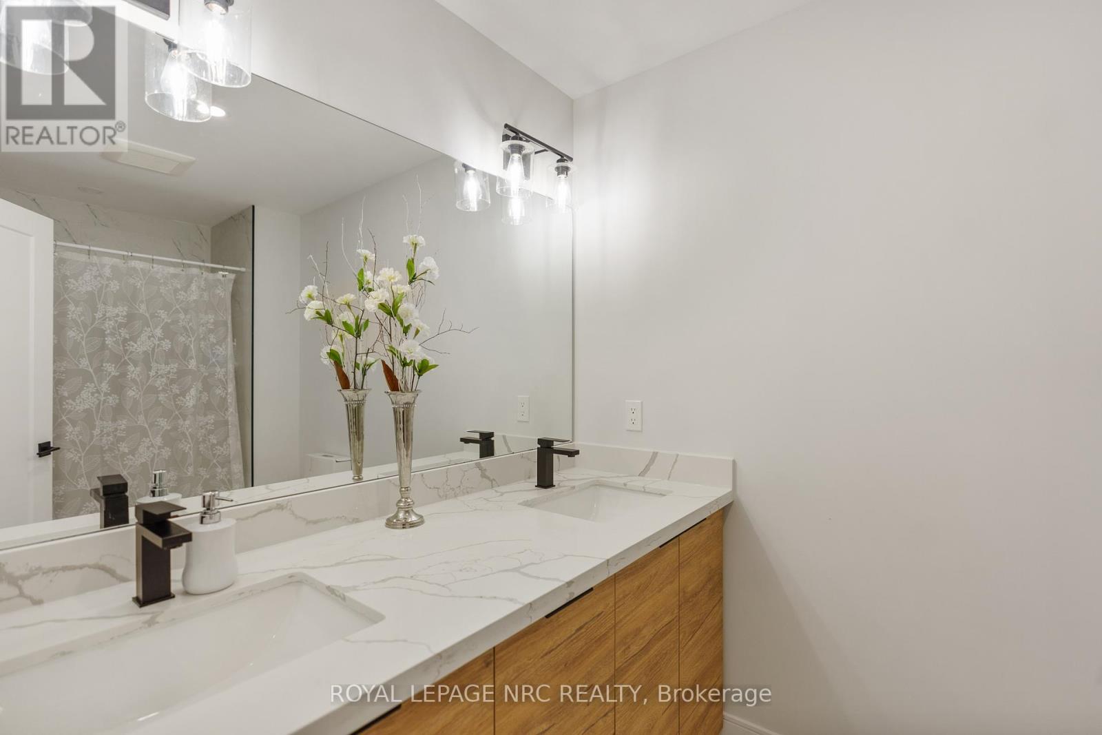 7384 SPLENDOUR DRIVE - 23