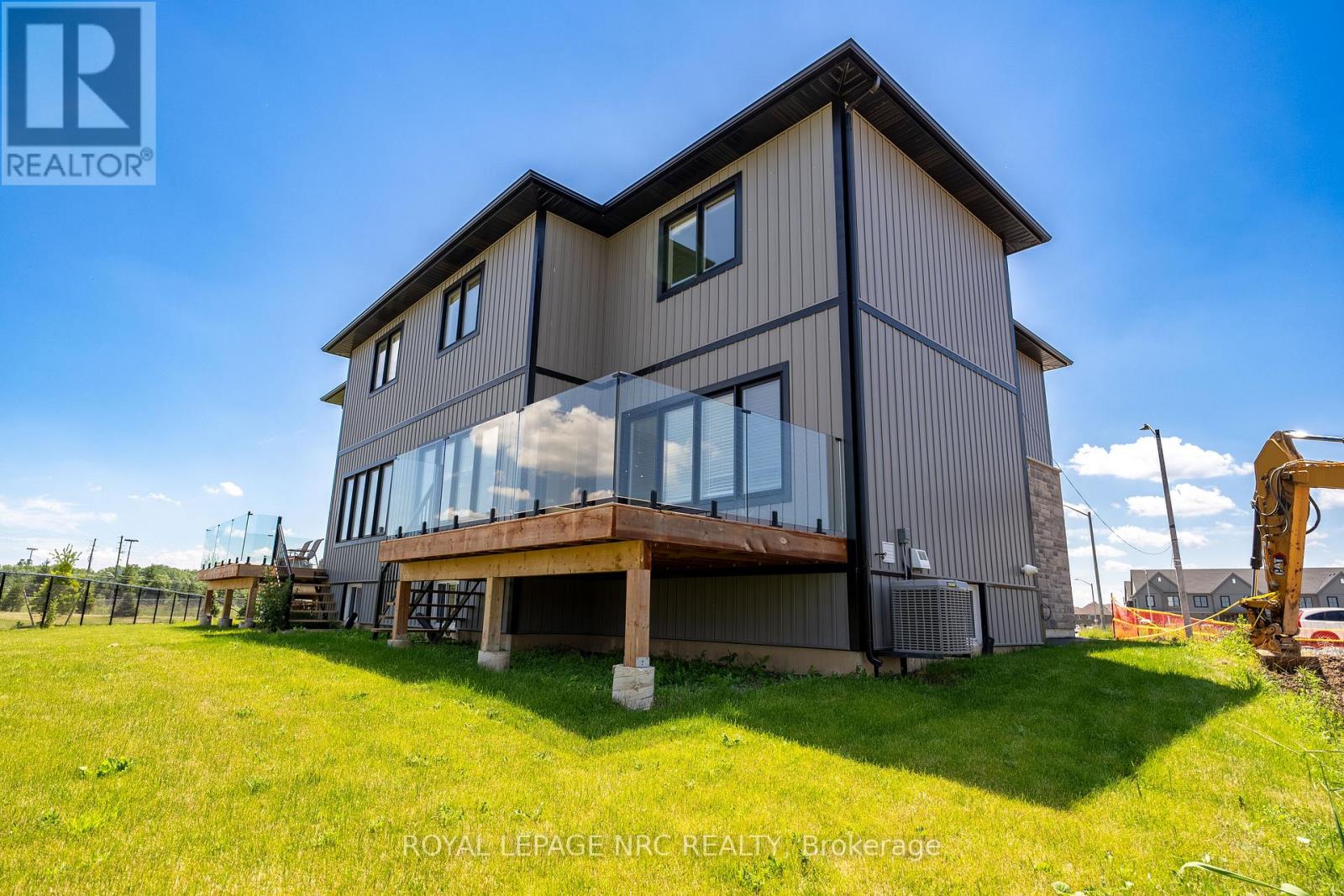 7384 SPLENDOUR DRIVE - 34