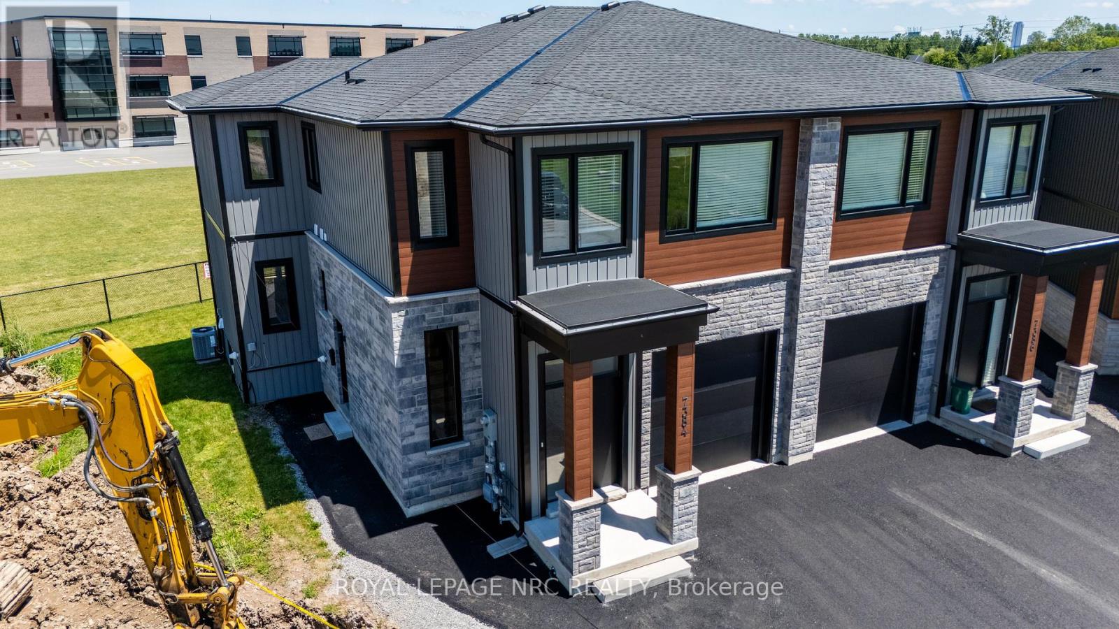 7384 SPLENDOUR DRIVE - 3