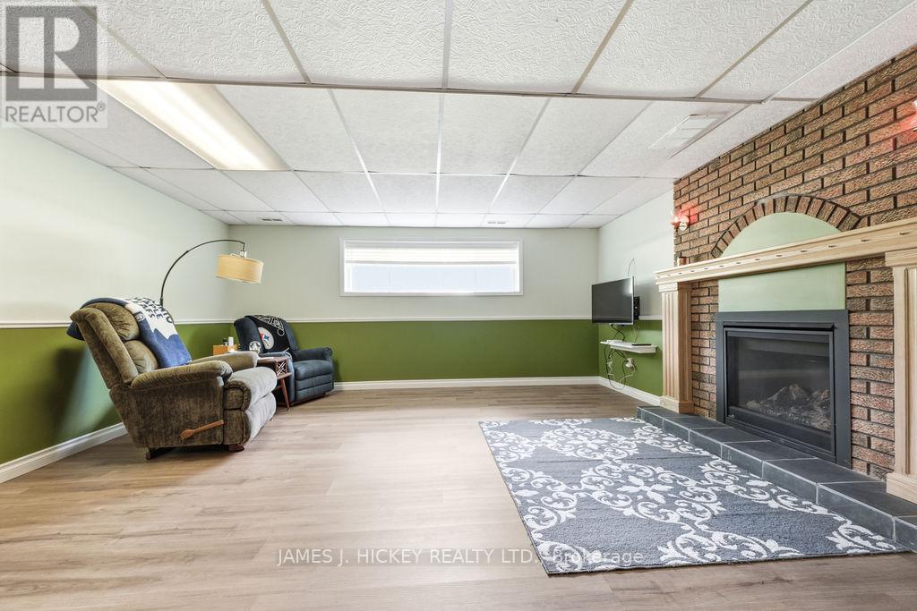 39 OTTAWA STREET - 25