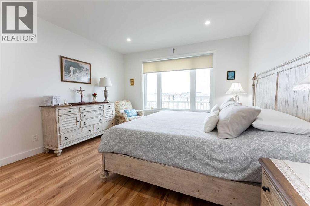 202 Lake Drive - 22
