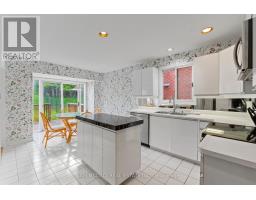 Bedroom 2 - 690 Oriole Parkway, Toronto, ON M4R2C5 Photo 9