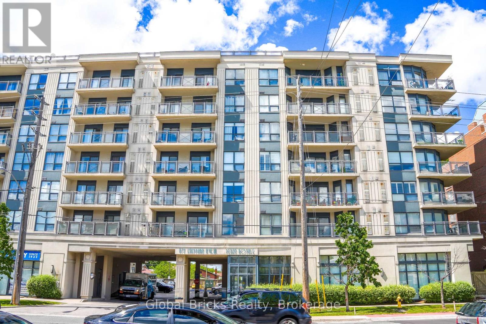 308- 872 Sheppard Avenue West, Toronto, ON photo 1