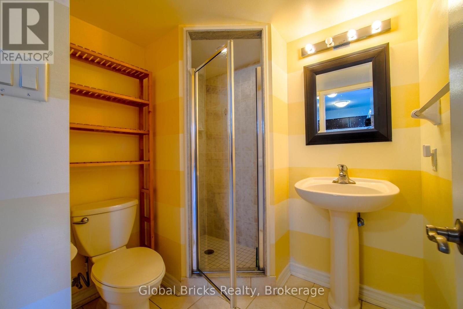 308- 872 Sheppard Avenue West, Toronto, ON photo 11