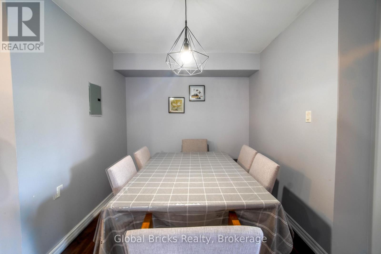 308- 872 Sheppard Avenue West, Toronto, ON photo 7