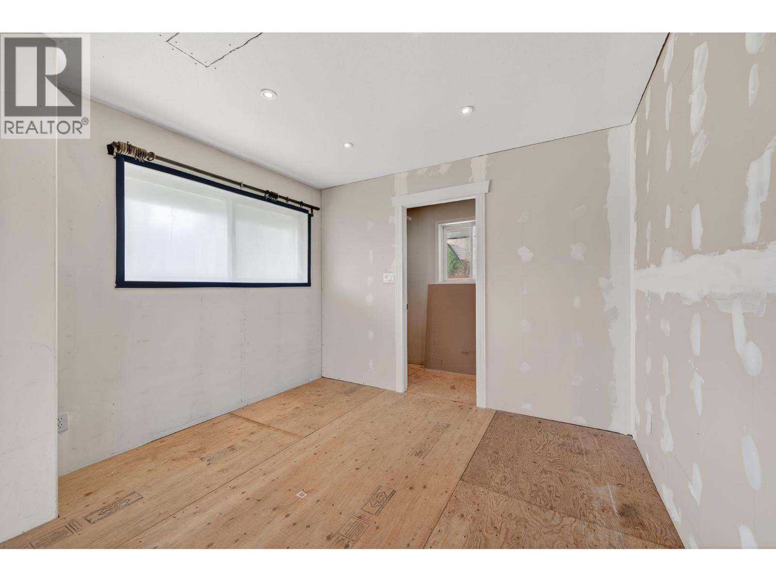 6391 HOUSEMAN ROAD - 21