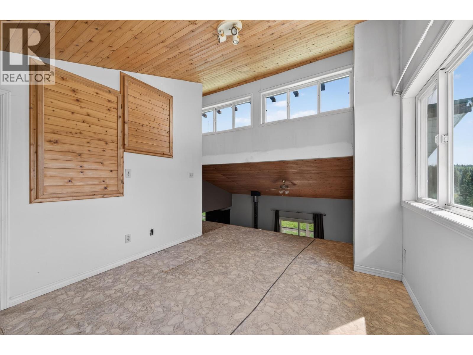 6391 HOUSEMAN ROAD - 28