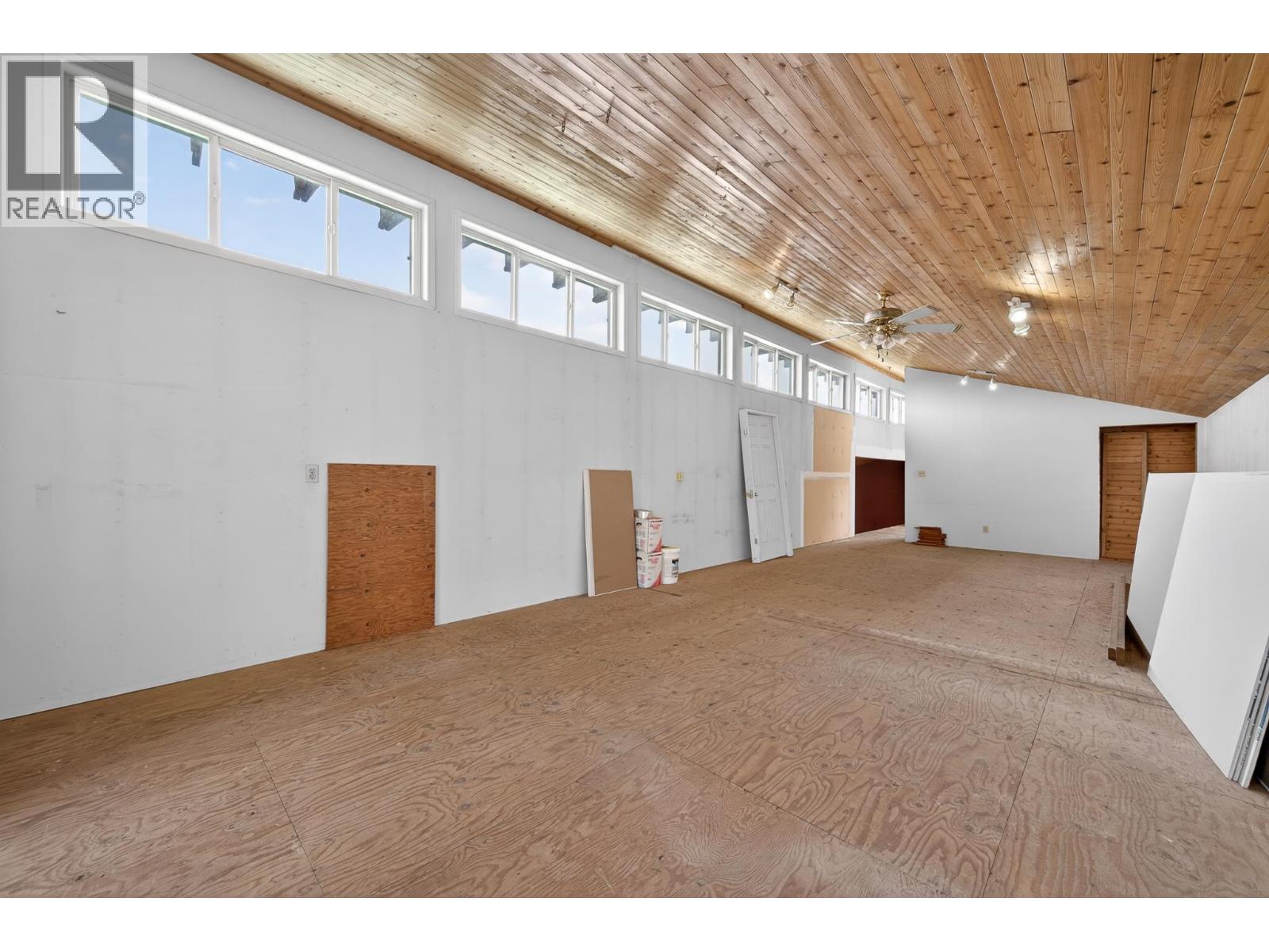 6391 HOUSEMAN ROAD - 31