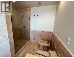 1538 Chippendale Court, West Vancouver, BC V7S3G6 Photo 11