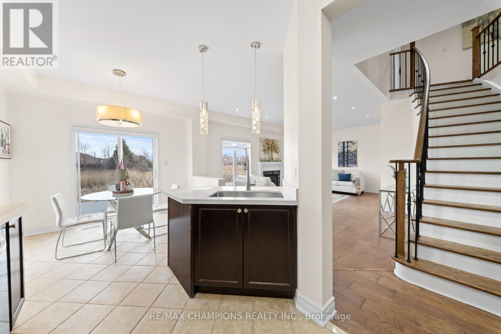 42 ABBOTSBURY DRIVE - 15