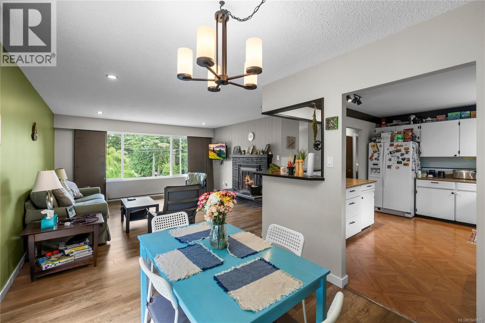 3211 Uplands Dr - 10