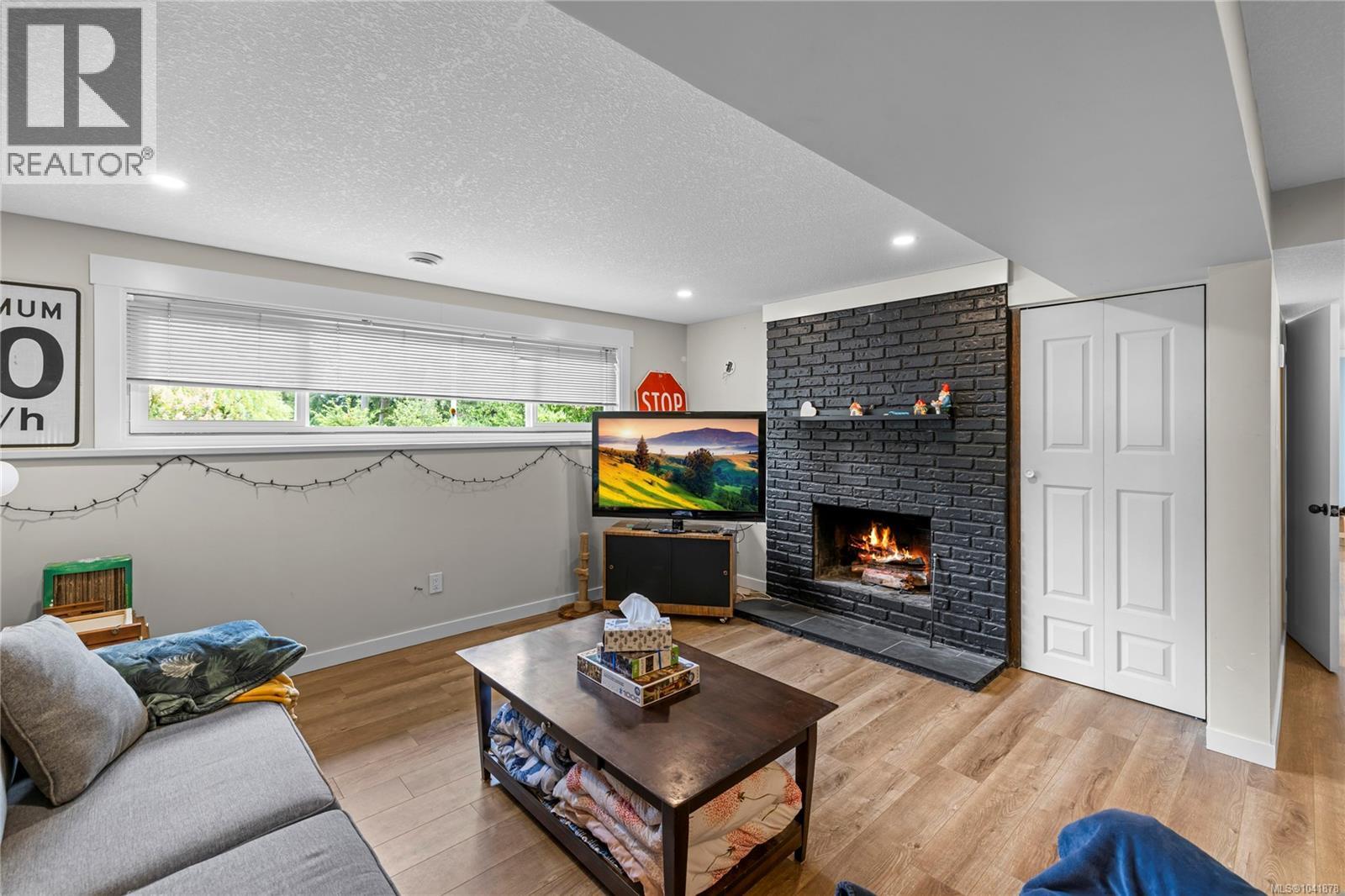 3211 Uplands Dr - 18
