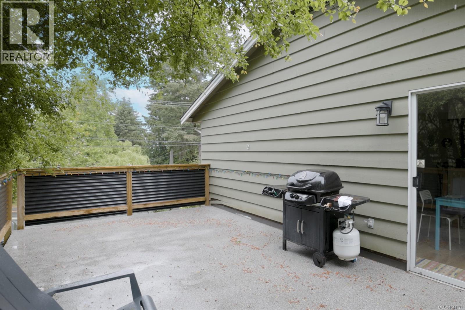 3211 Uplands Dr - 25