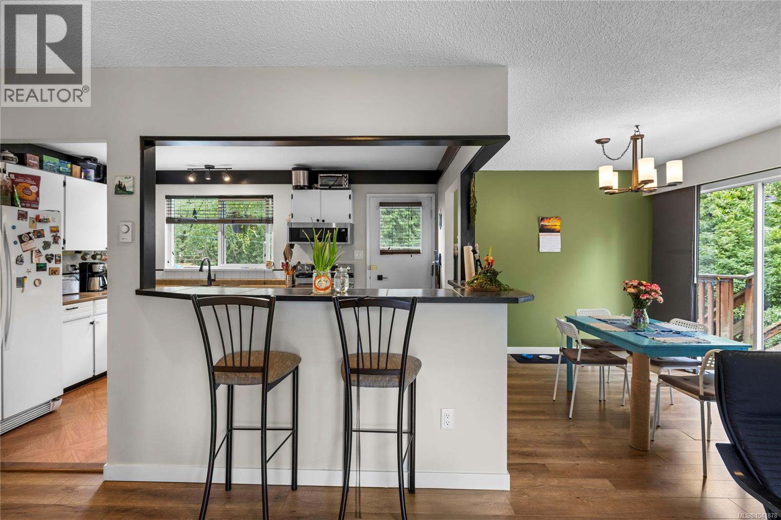 3211 Uplands Dr - 9