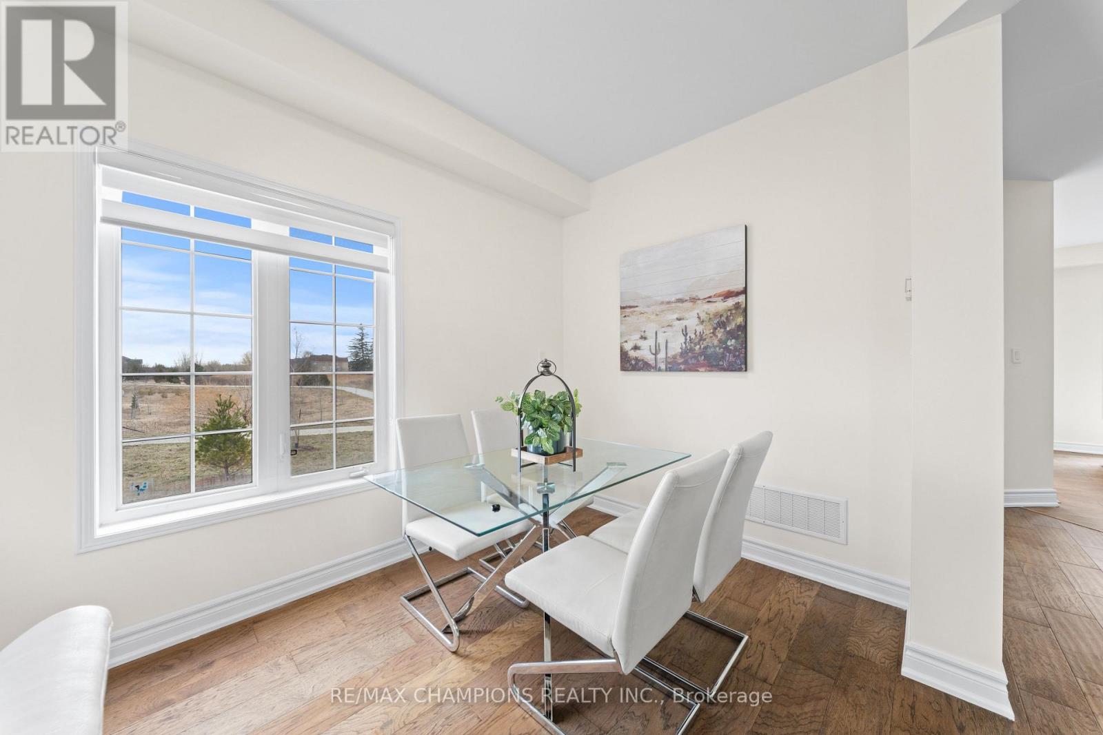 42 ABBOTSBURY DRIVE - 5
