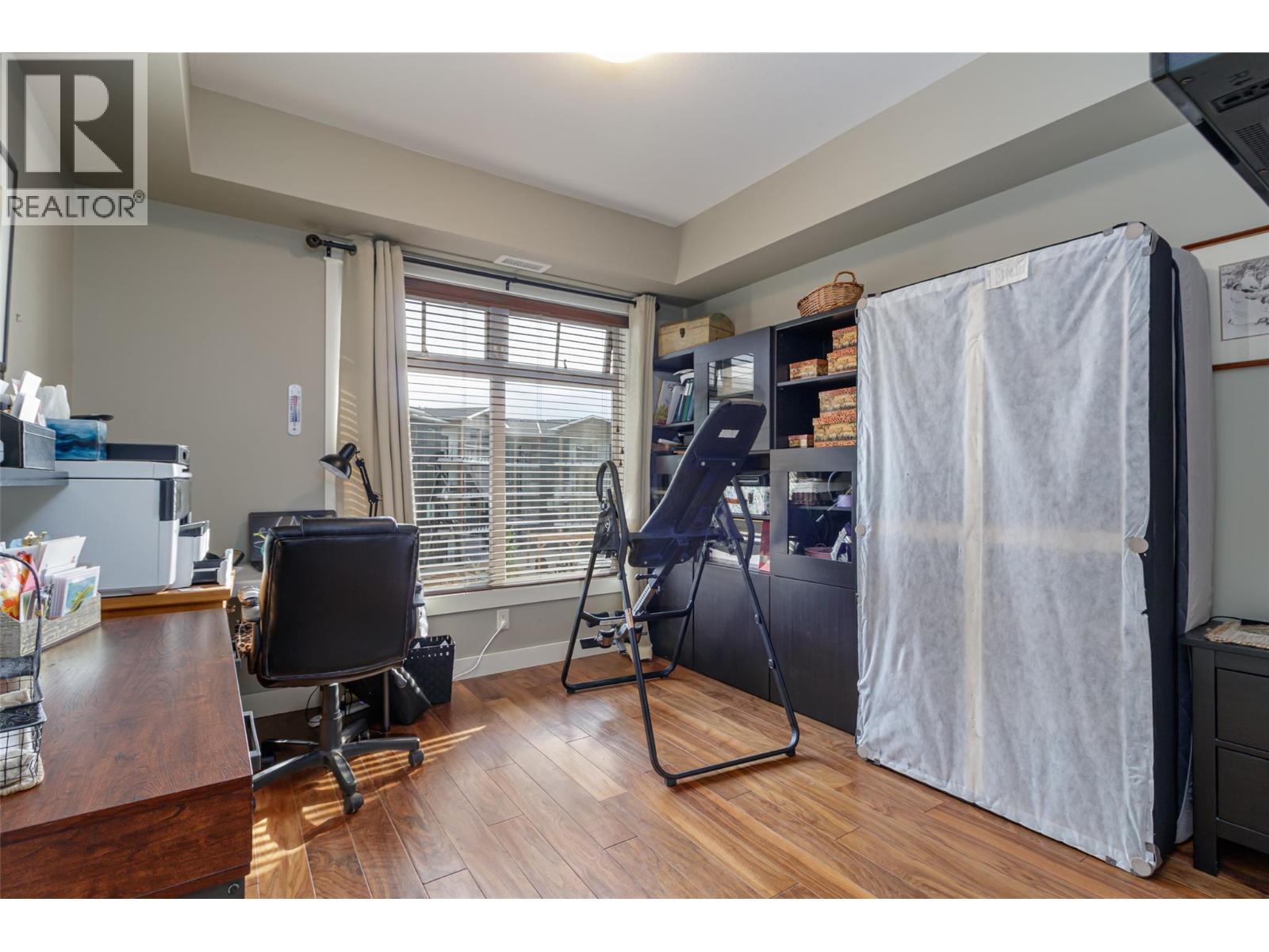 #411 2551 Shoreline Drive - 18