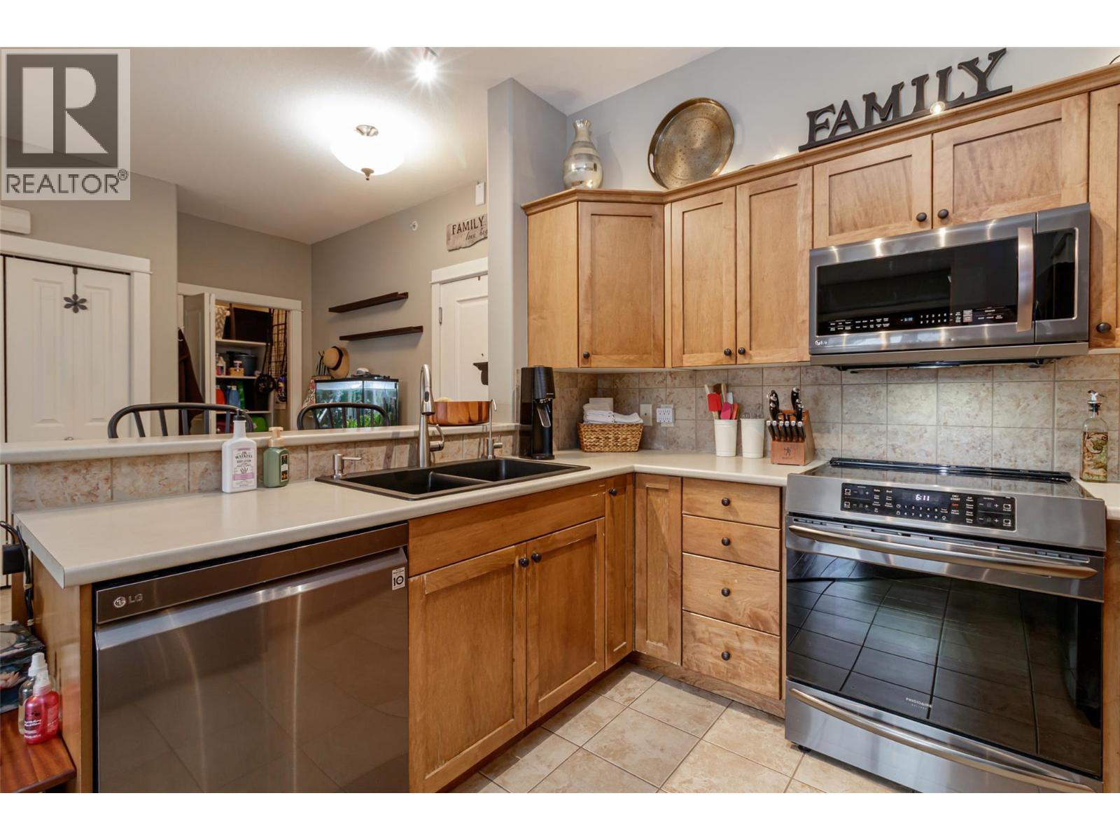 #411 2551 Shoreline Drive - 6