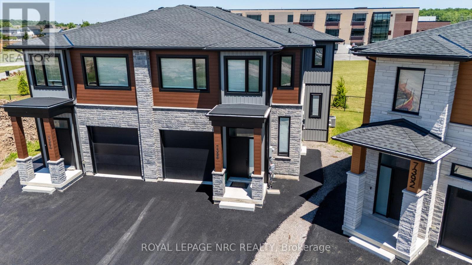 7386 SPLENDOUR DRIVE - 1