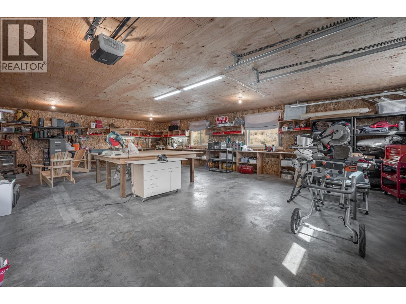 988 Collins Road - 39