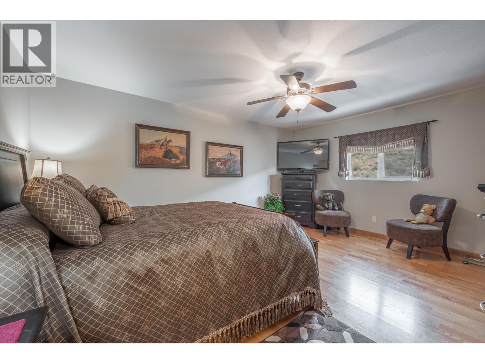 988 Collins Road - 35